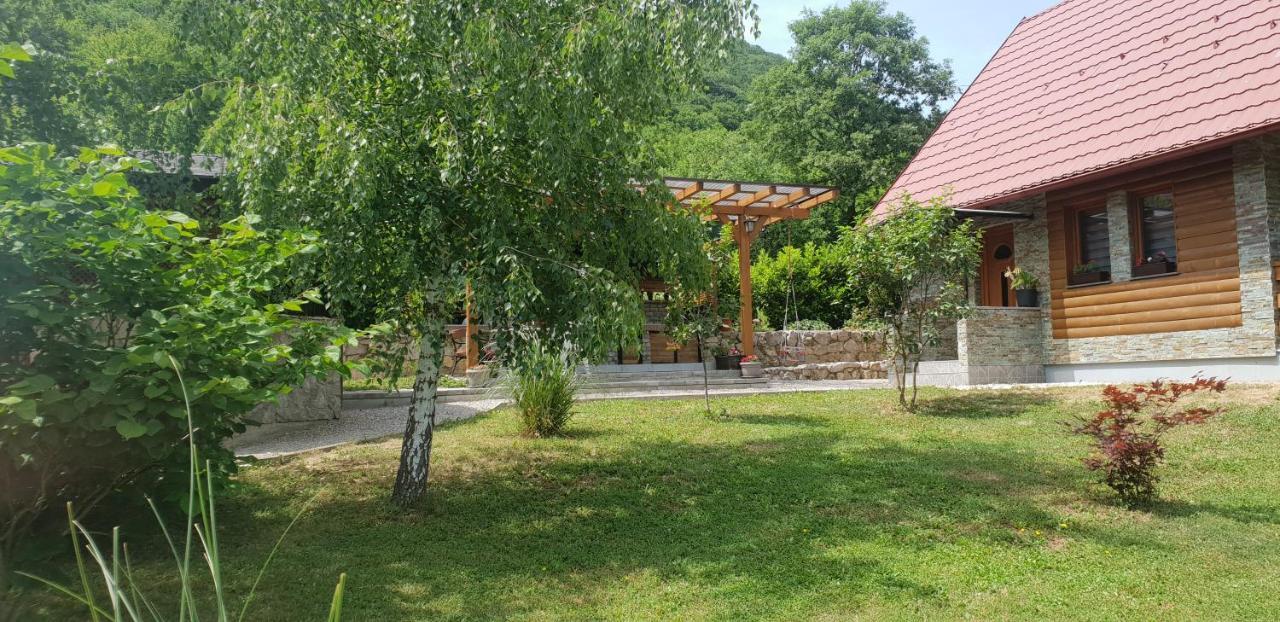 Green Garden Lohovo Bihac Exterior photo