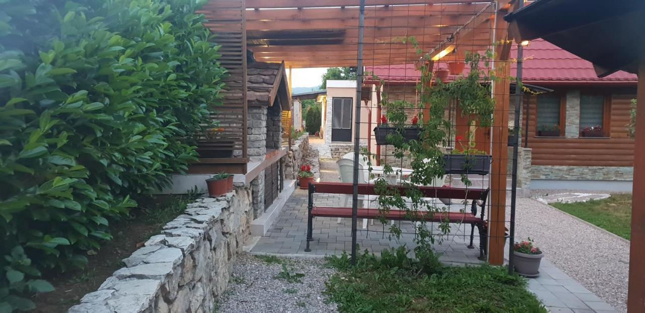 Green Garden Lohovo Bihac Exterior photo