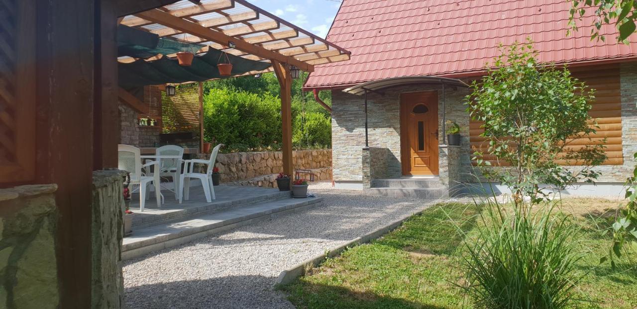 Green Garden Lohovo Bihac Exterior photo